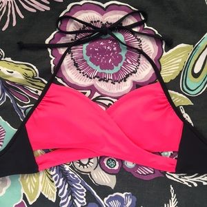 VS PINK swimsuit top